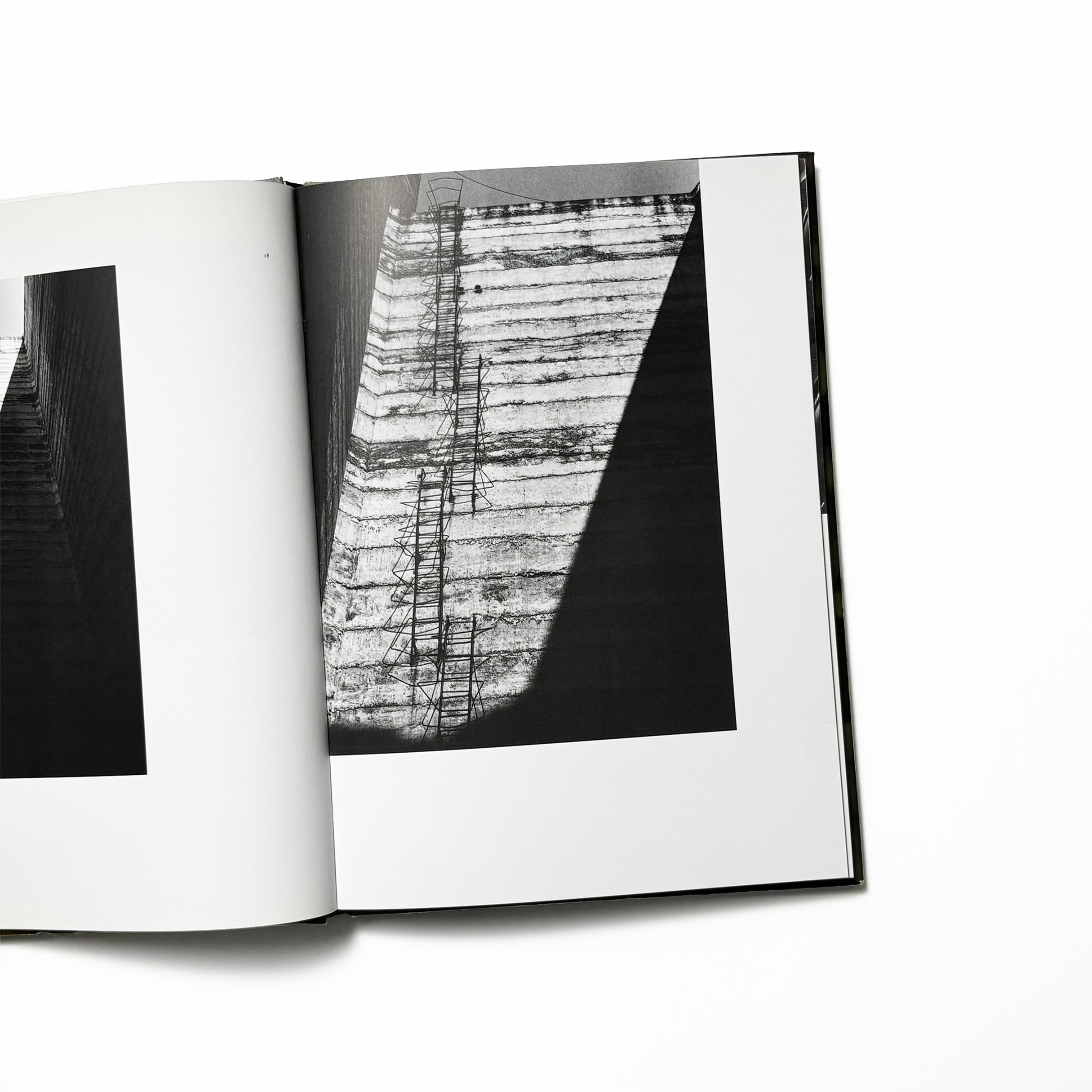 luis barragan rene burri／Rene burri