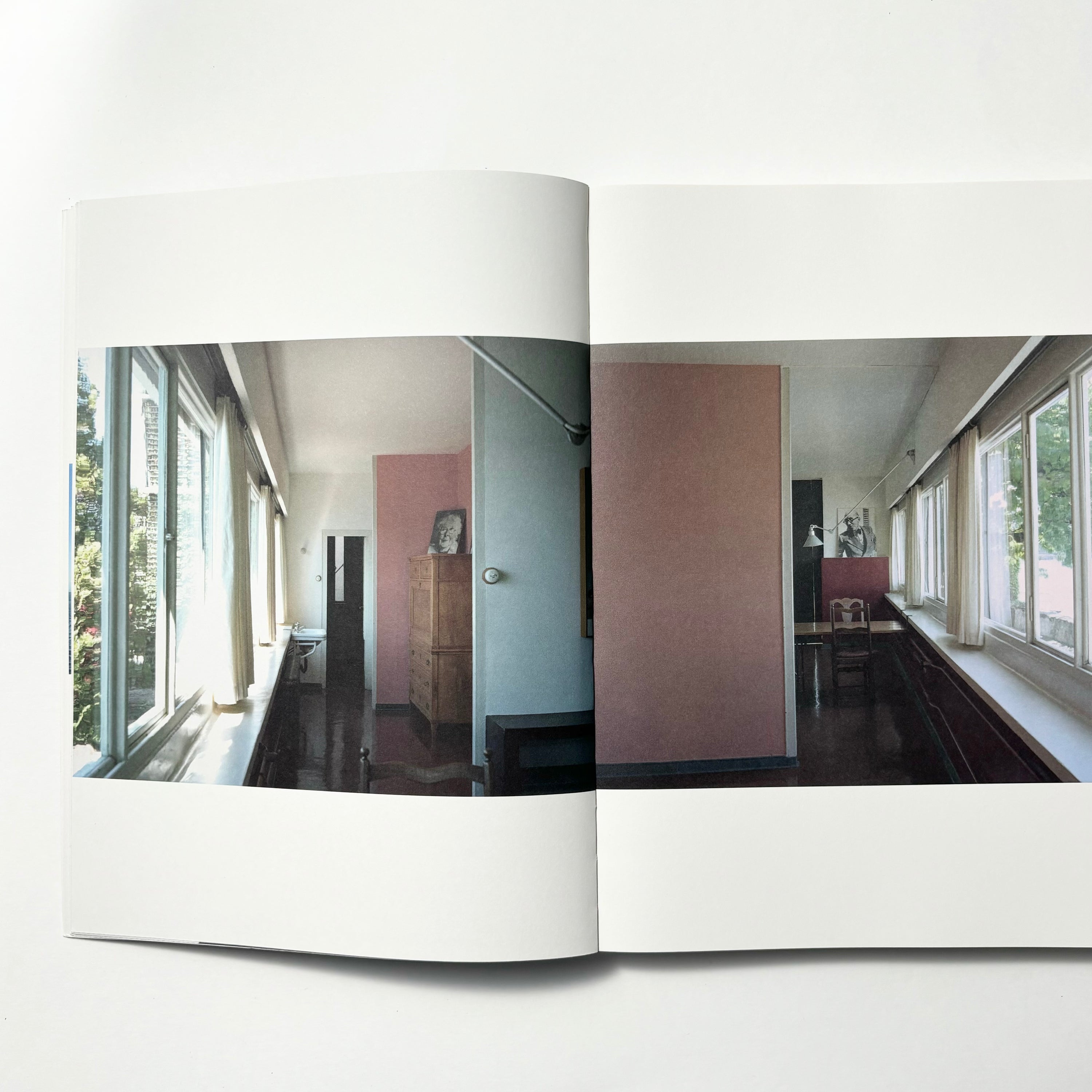 Looking Through Le Corbusier Windows／ホンマタカシ