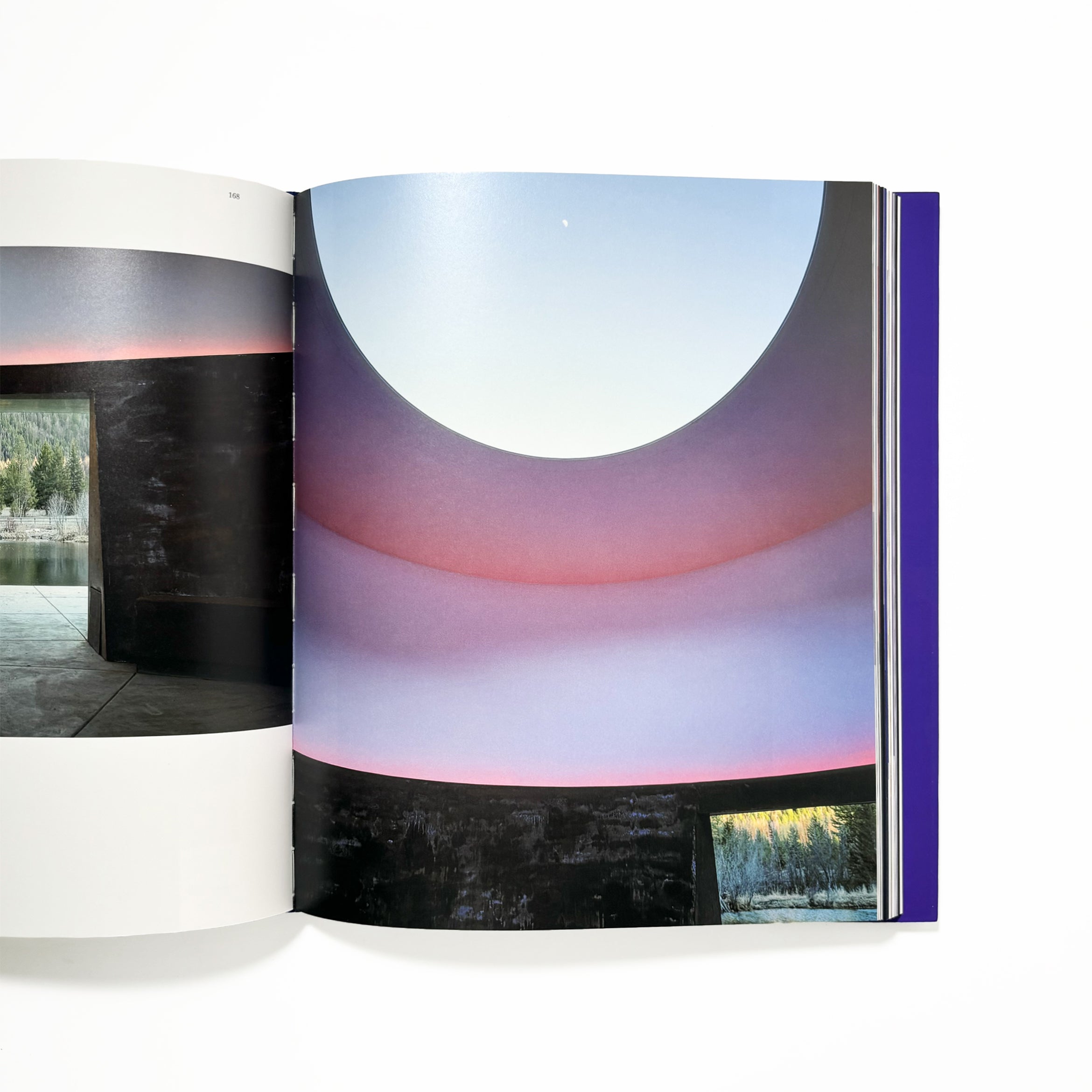 RETROSPECTIVE／James Turrell