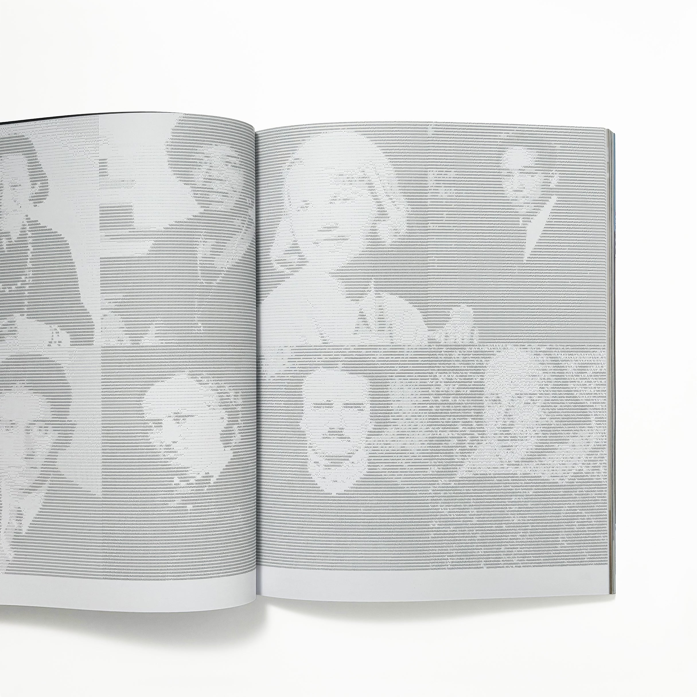 A MAGAZINE CURATED BY sacai