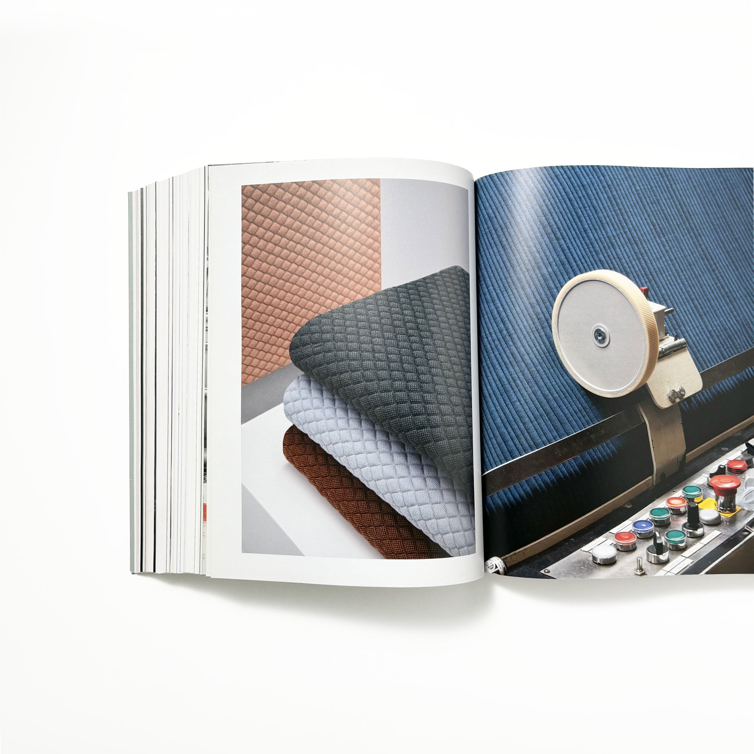 U-JOINTS／Andrea Caputo,Anniina Koivu