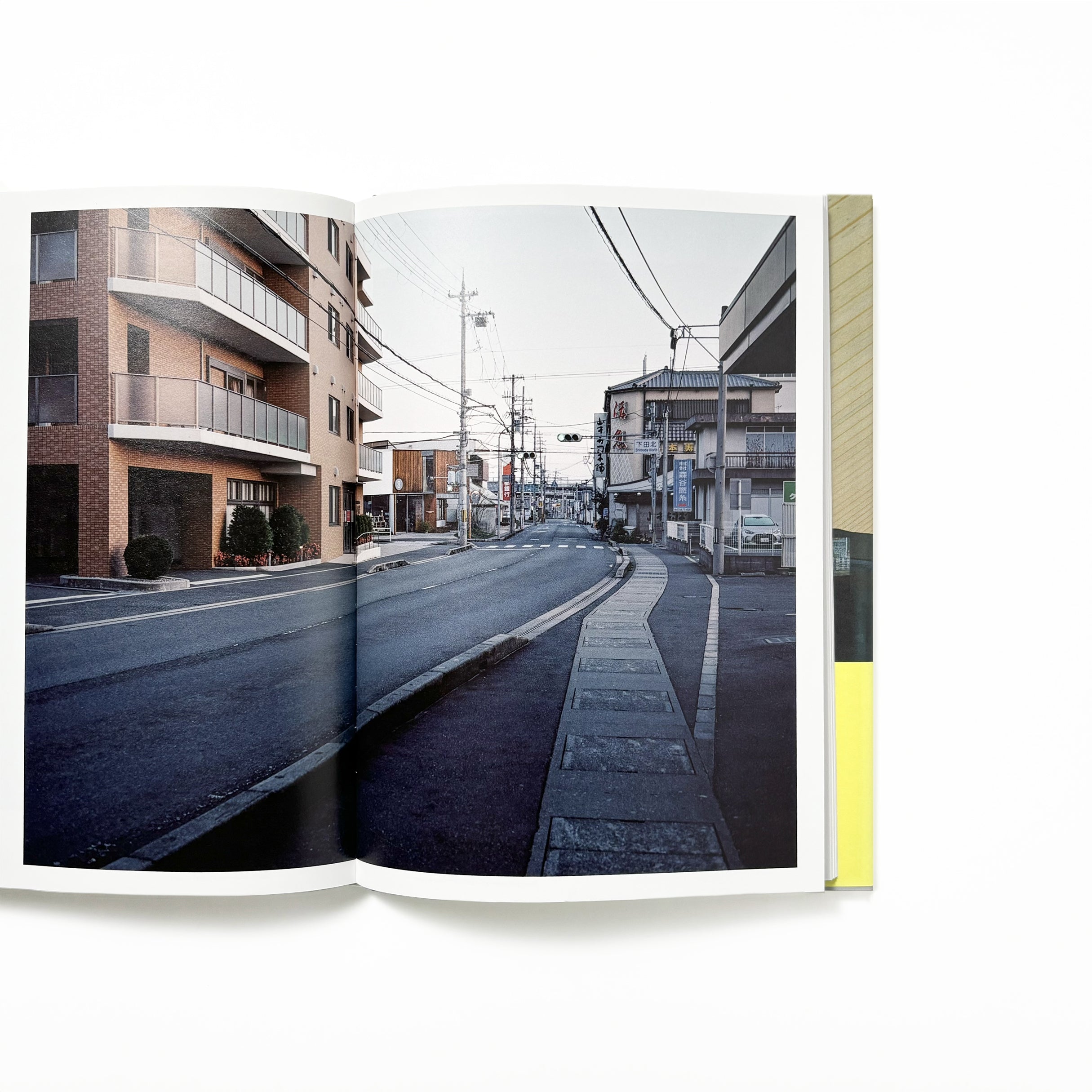 愛される建築を目指して／o＋h – tuii books